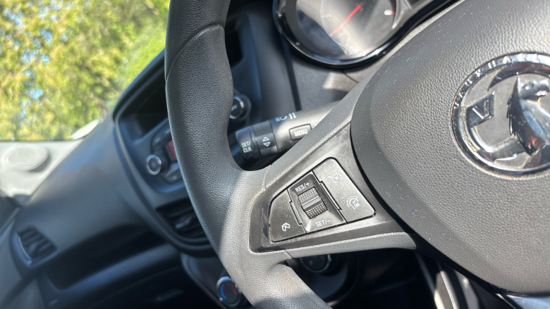 Vauxhall Viva 1.0 SE 5dr Petrol Hatchback